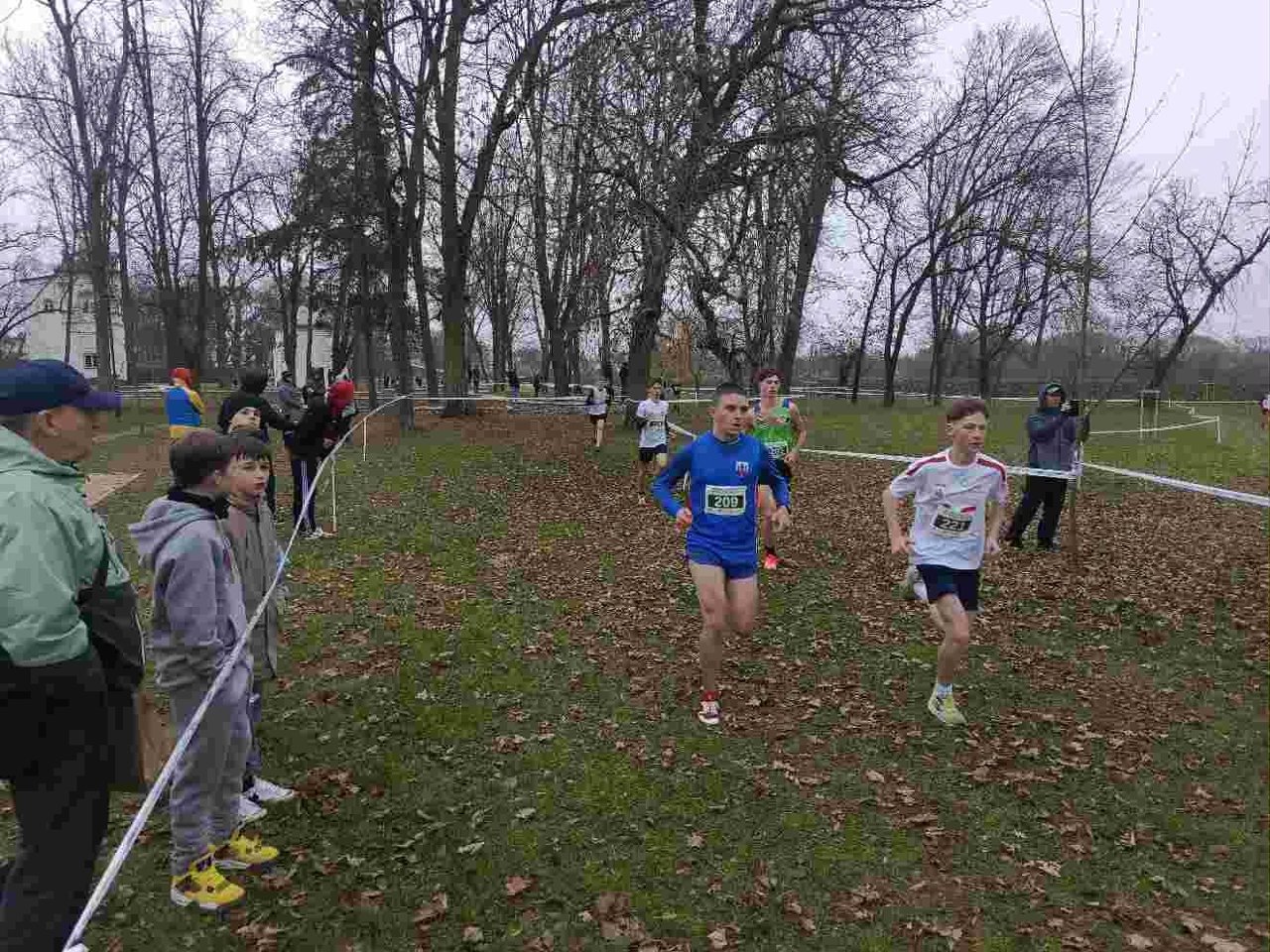 il20251110 948976177 xlarge