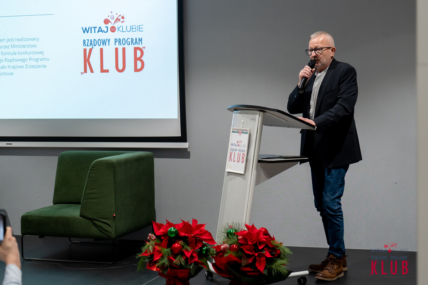 20251215175026-small