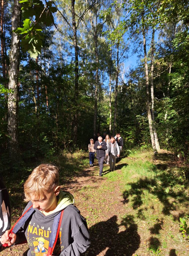 555903589 778588868360291 1497436293072462920 n